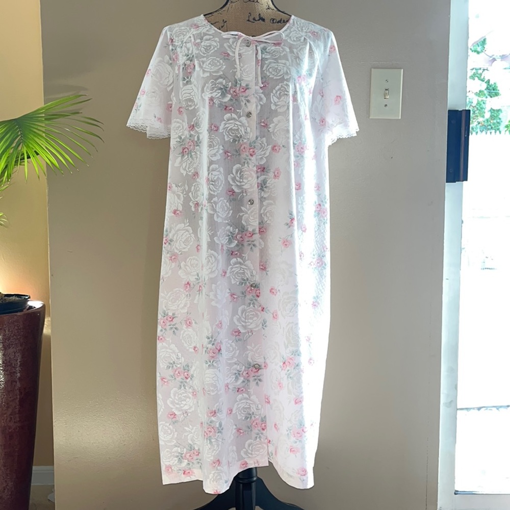 Vintage Nightgown Robe Housecoat